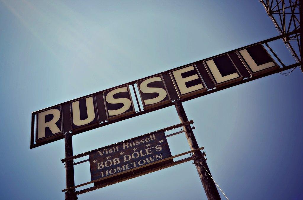 Fossil Creek Hotel & Suites Russell Eksteriør bilde