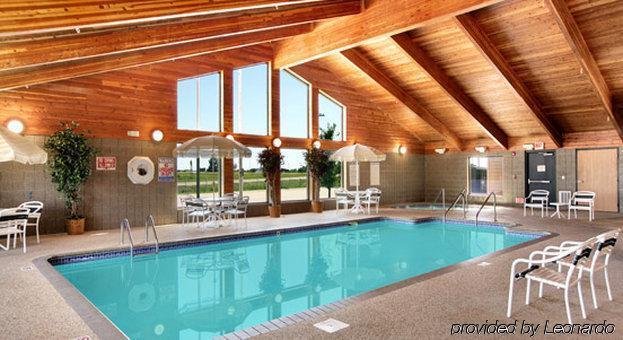 Fossil Creek Hotel & Suites Russell Eksteriør bilde