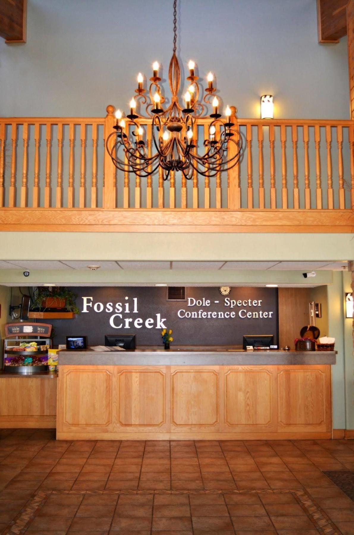 Fossil Creek Hotel & Suites Russell Eksteriør bilde